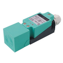 LMF37 angular column inductive proximity switch, detection 15mm 20mm