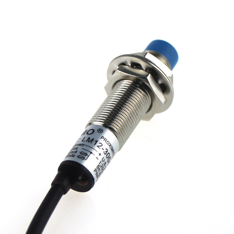 LM12-3004PC M12 detection distance 2mm 4mm Inductive proximity switch sensor