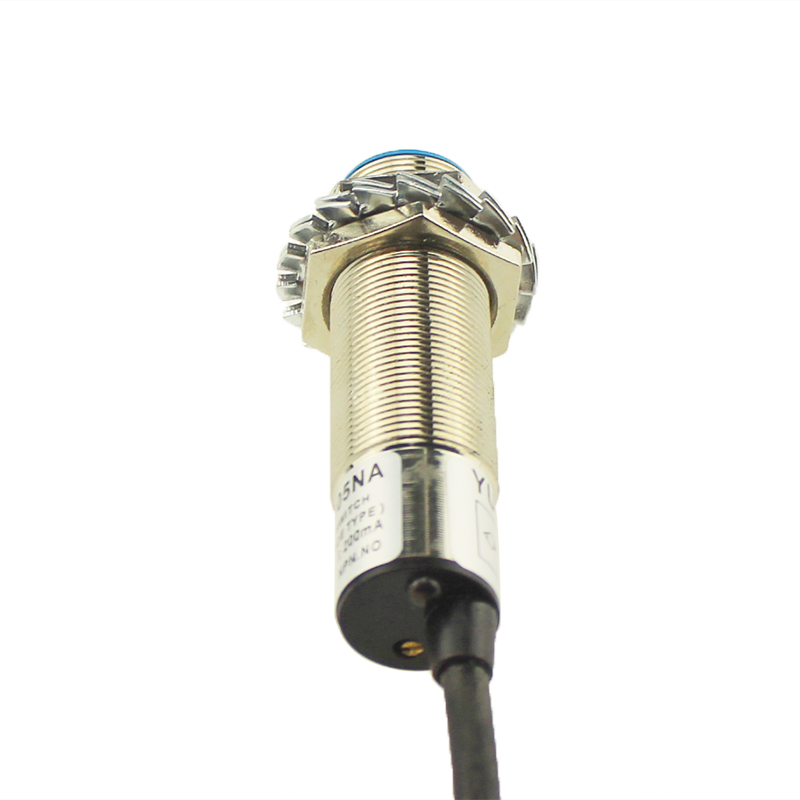 CM18-3005NA IP54 5mm Adjustable M18 Capacitance Proximity Switch for Level Detection