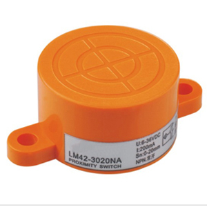 LM42 Inductive proximity switches sensors