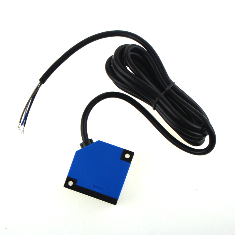G50-3B4PC retro-reflective photoelectric switch