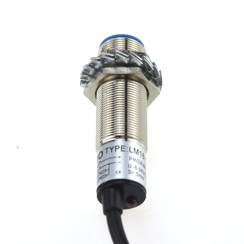 LM18-3005PC Inductive proximity switch sensor
