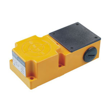 LMF42 inductive proximity switches